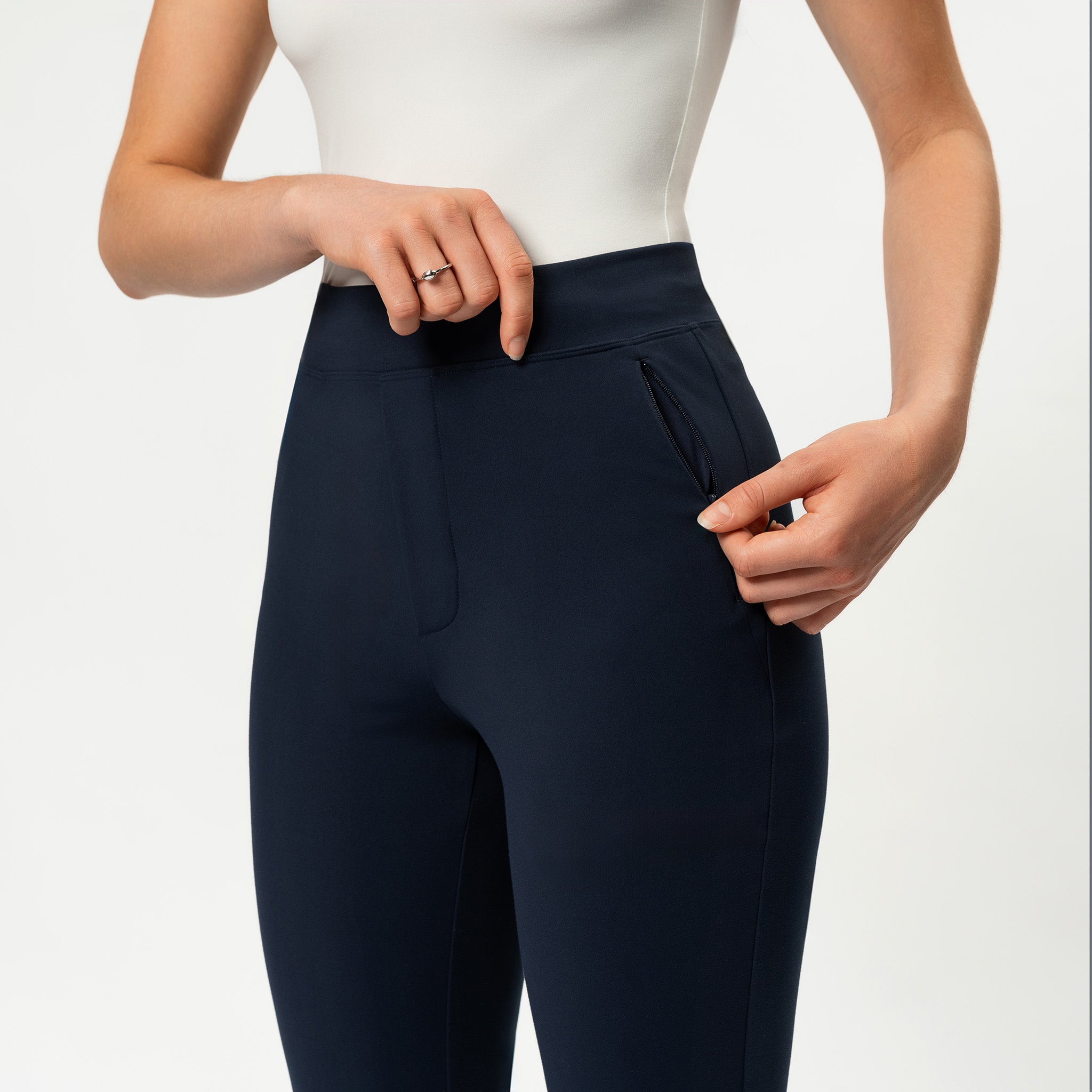 Asana Bootcut Pant - Ninepine