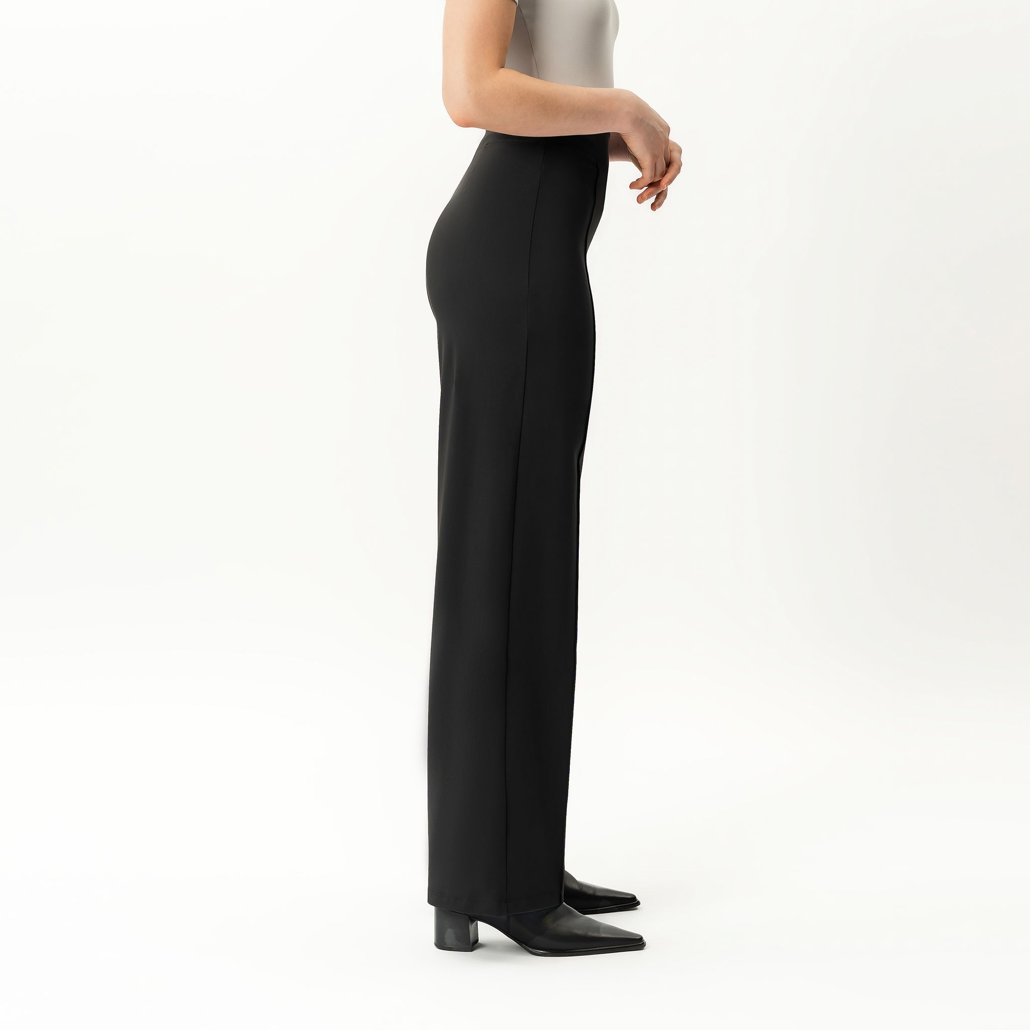 Asana Relaxed Front Crease Pant - Ninepine