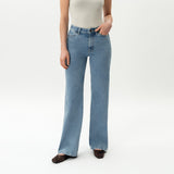 Relaxed ComfortDenim™ Jeans - Ninepine