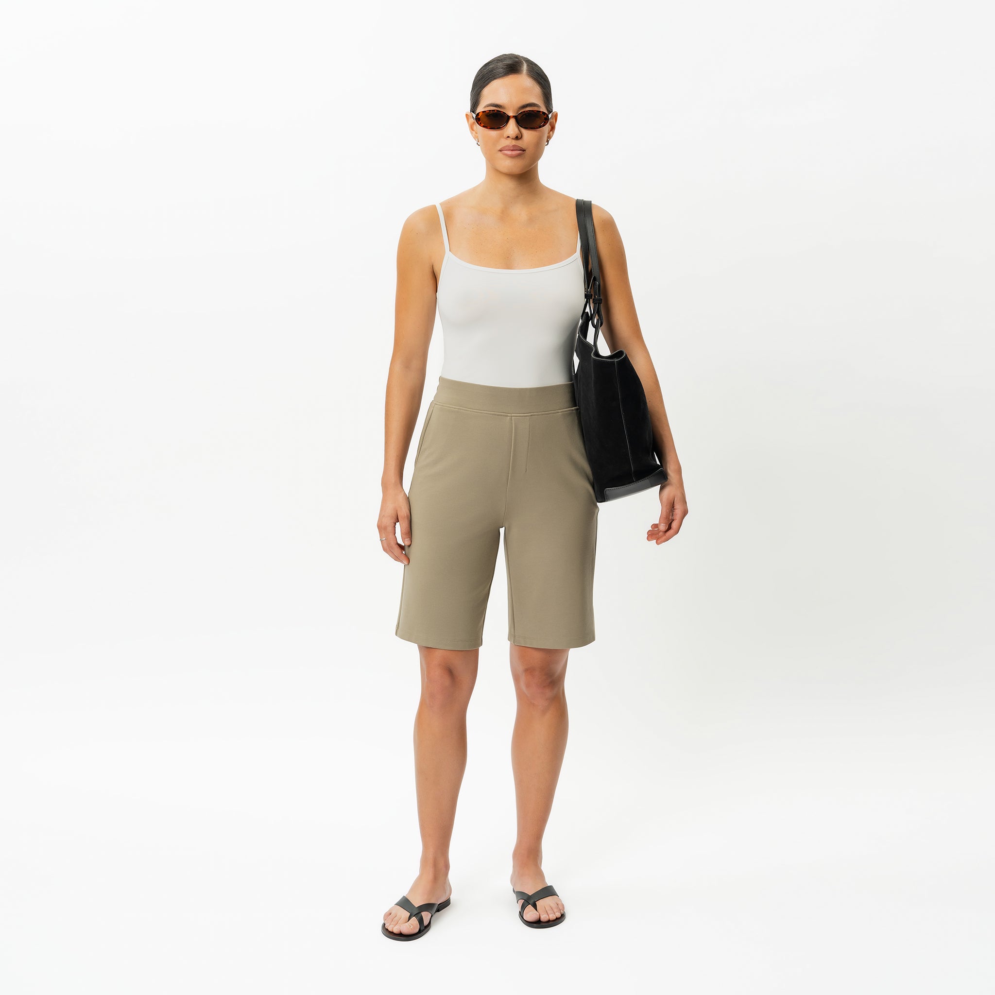 Light Ponte Shorts - Ninepine