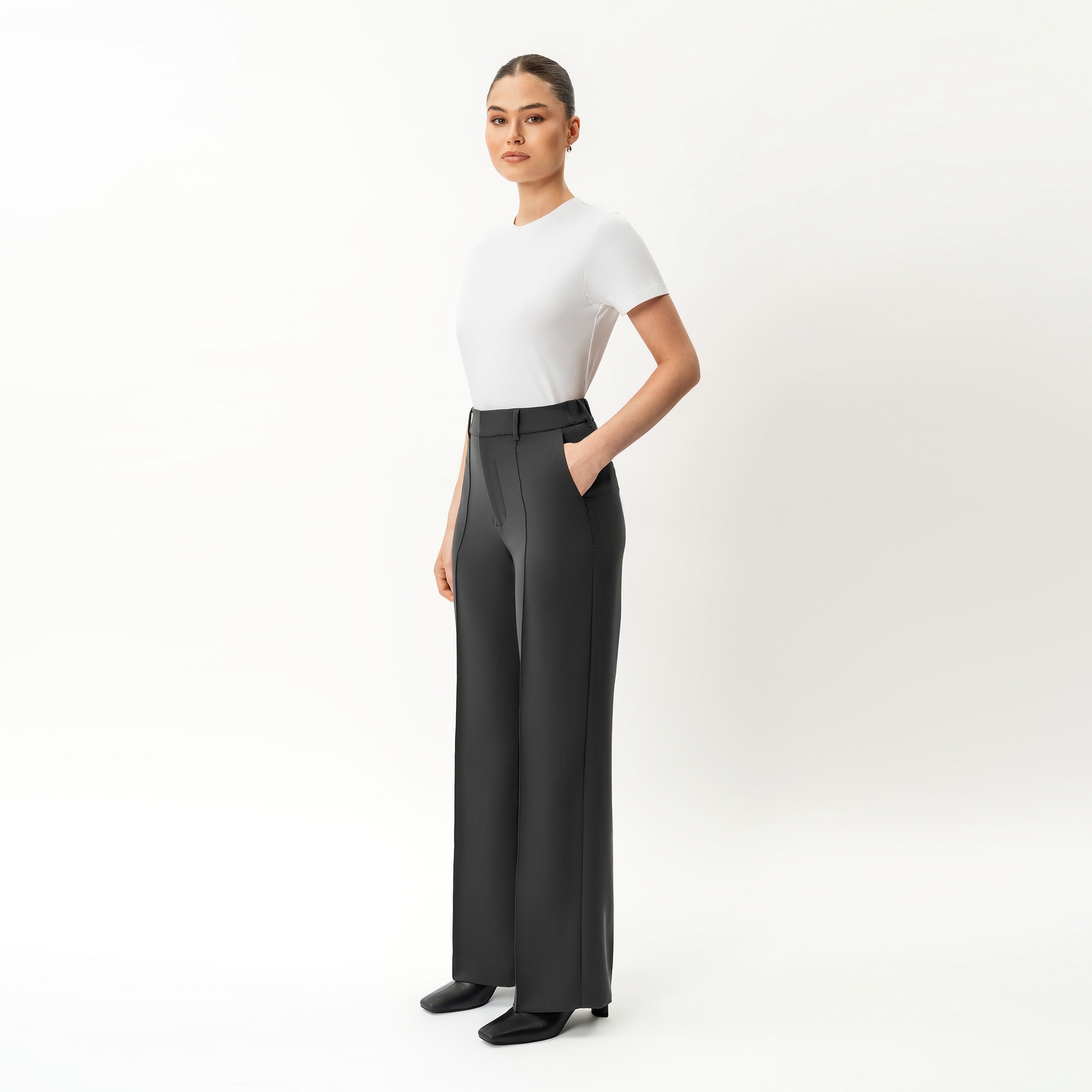 Height: 171 cm | Length: 32" | Size: XS / Height: 5'7" | Length: 32" | Size: XS