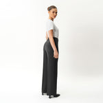 Height: 171 cm | Length: 32" | Size: XS / Height: 5'7" | Length: 32" | Size: XS